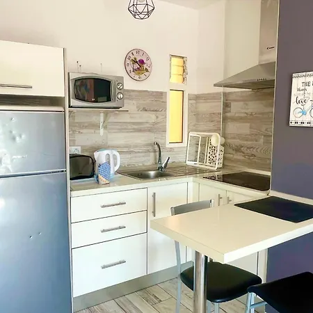 Torry De Yomely Sea View Appartamento